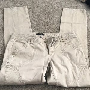 🗣 Express sz 12 khakis